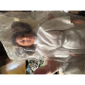 1996 Kenner Star Wars Collector Series Princess Leia 12-inch Action Figure.